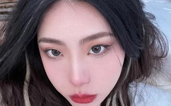 公交车一个接一个的C